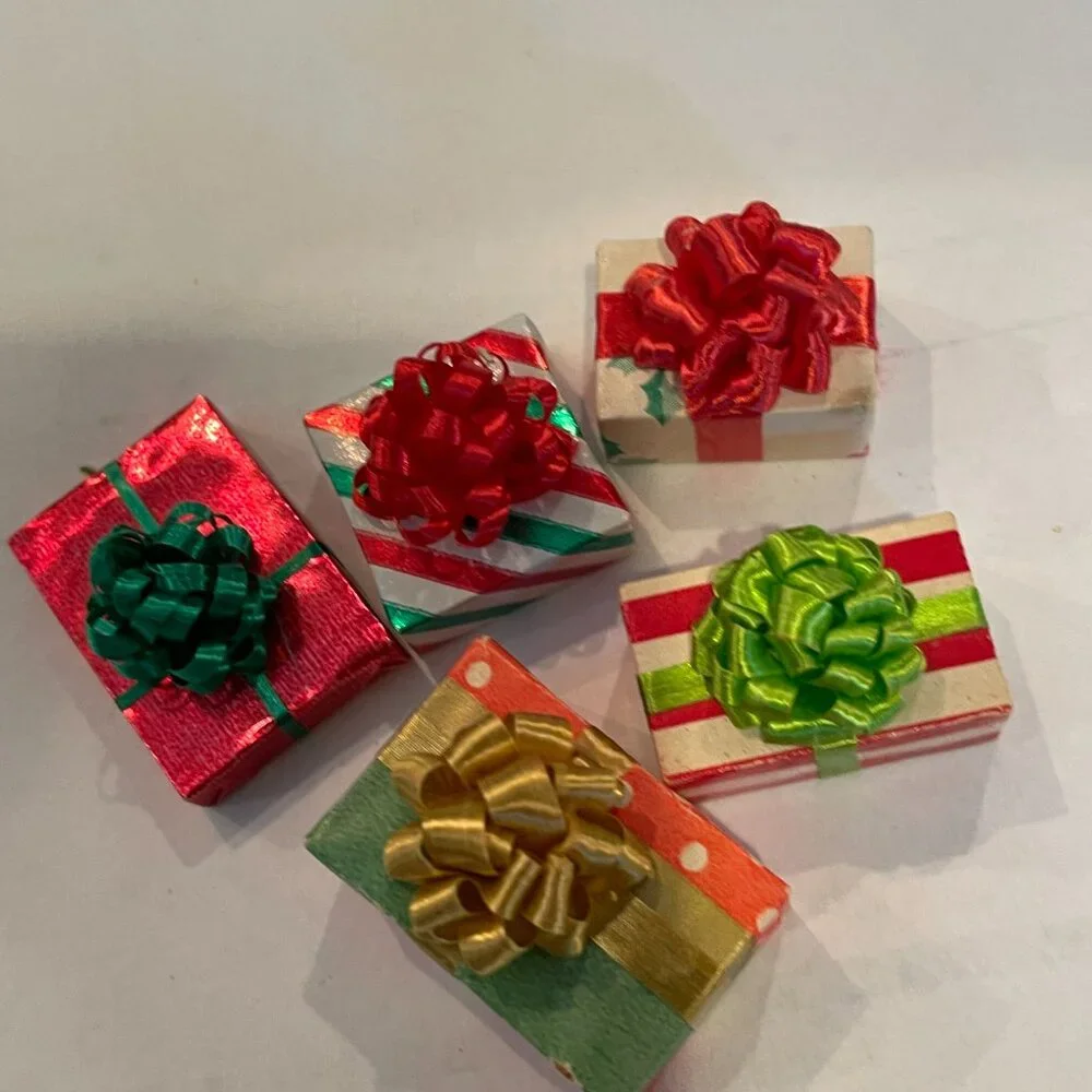 Miniature Dollhouse Lot of 5 Wrapped Christmas Presents/Gifts Handmade